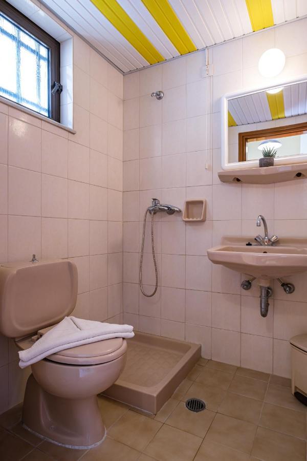Seaside Apartments Ampavris Extérieur photo