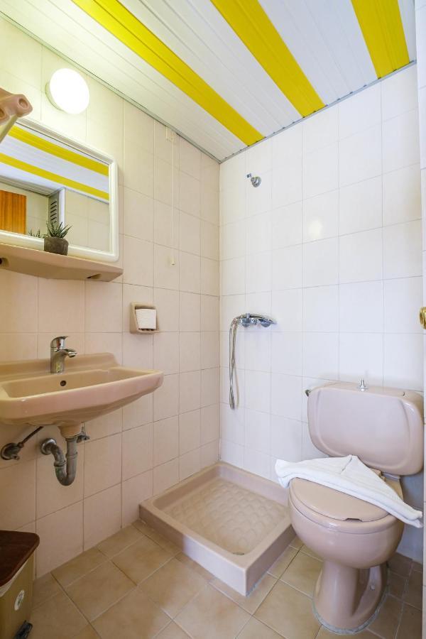 Seaside Apartments Ampavris Extérieur photo